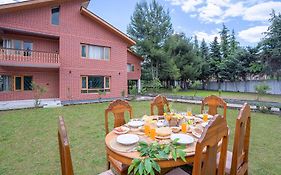 Villa Pinewood